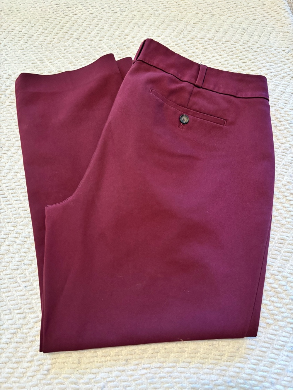 LOFT Women’s Pants in Burgundy Wine - 12